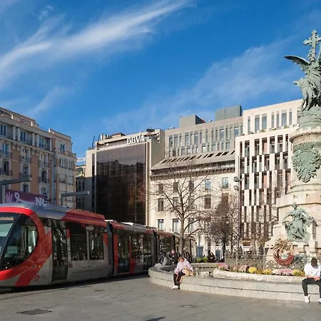 Loira Ossau, Terraza Cerca Del Centro * Сарагоса